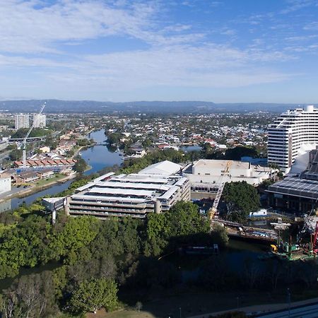 Broadbeach Savannah Resort Buitenkant foto