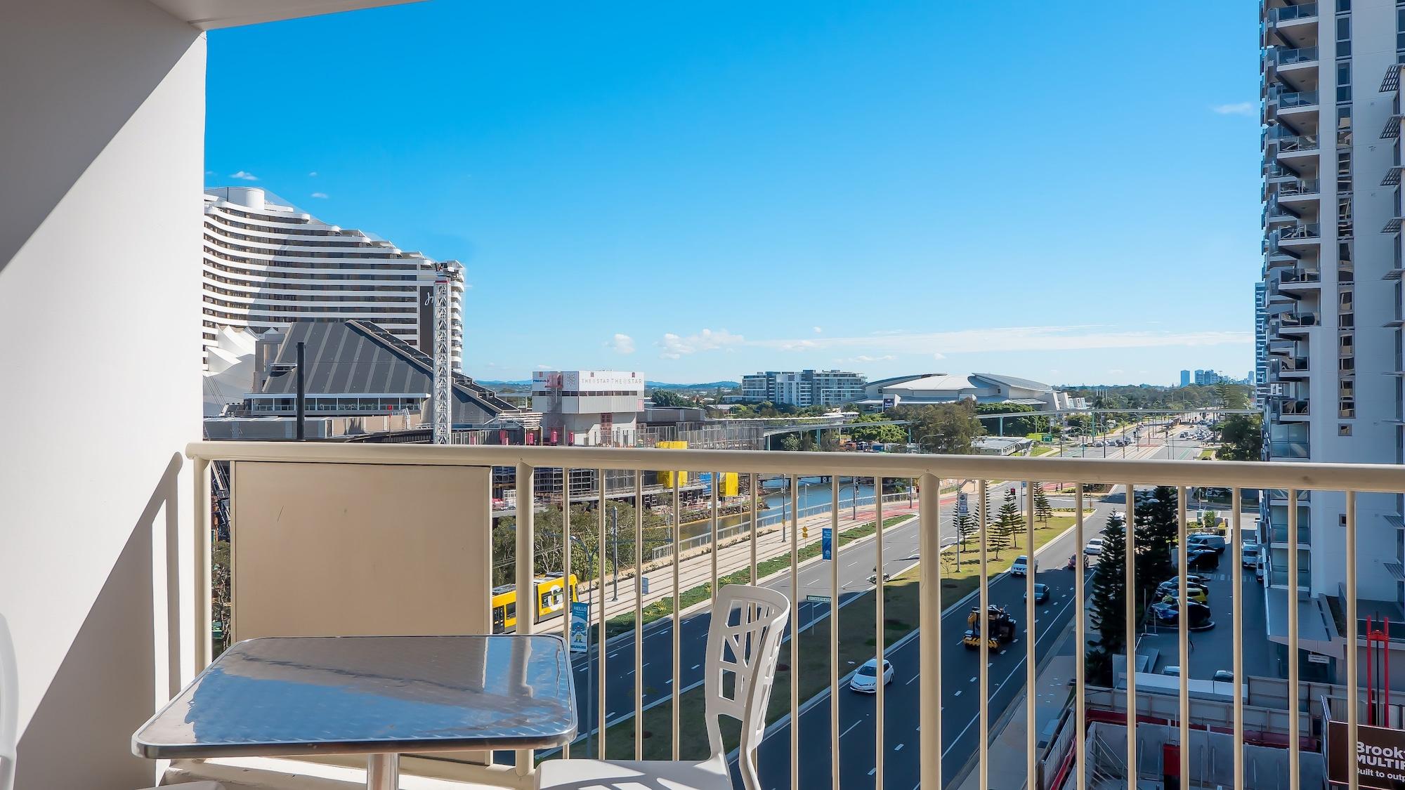 Broadbeach Savannah Resort Buitenkant foto
