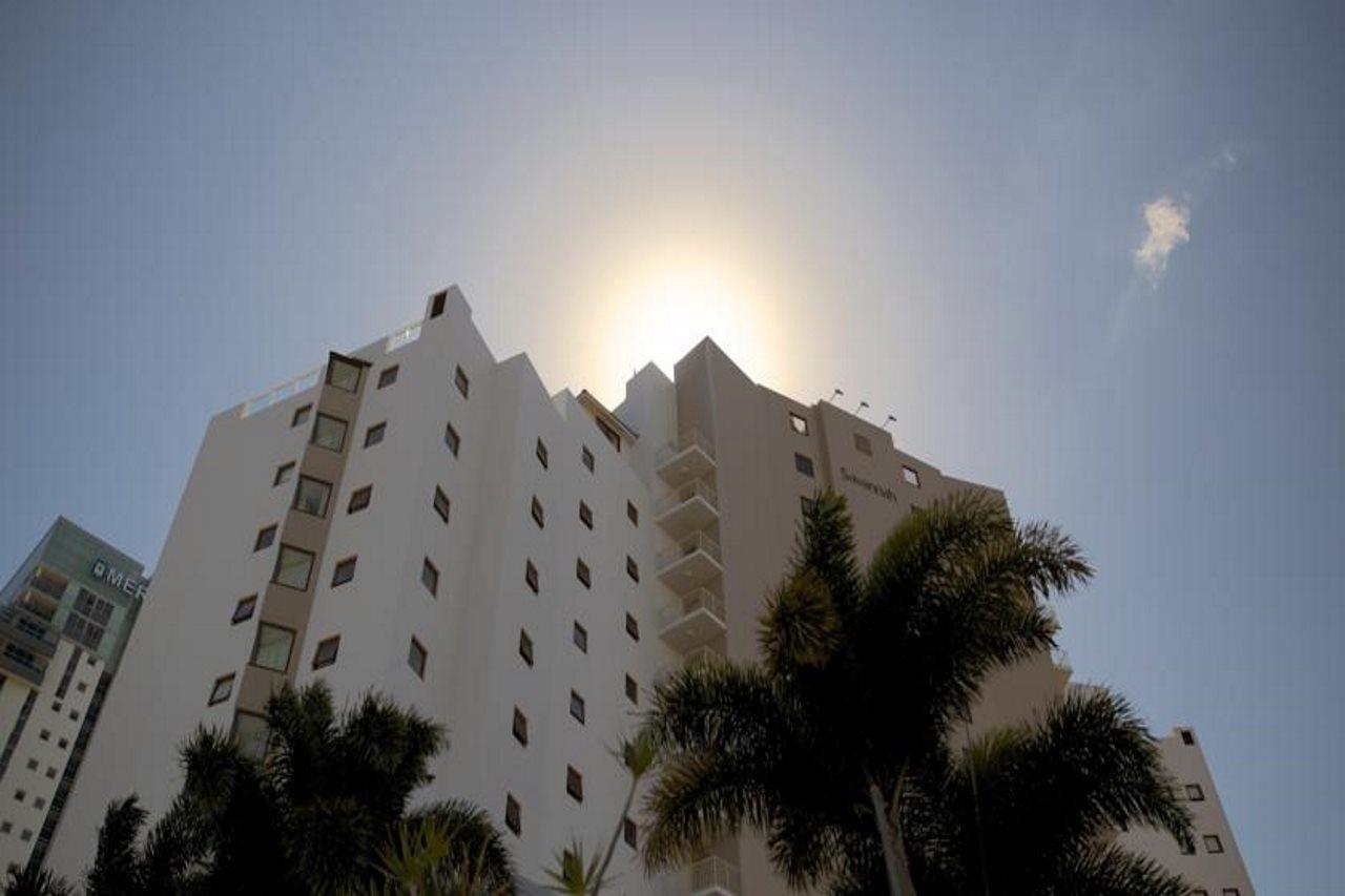 Broadbeach Savannah Resort Buitenkant foto
